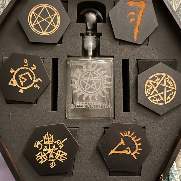 Hand Crafted Other - Supernatural handmade Decanter set. 6 glasses , decanter and 6 carved coasters